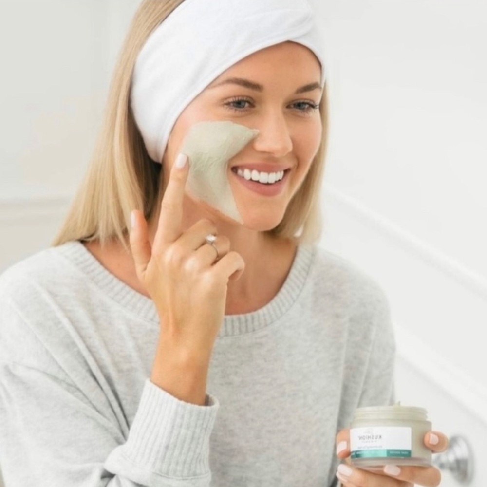 New Monat Skin Kushion De-stressing Clay Mask 3.3 fl Oz - Picture 2 of 4